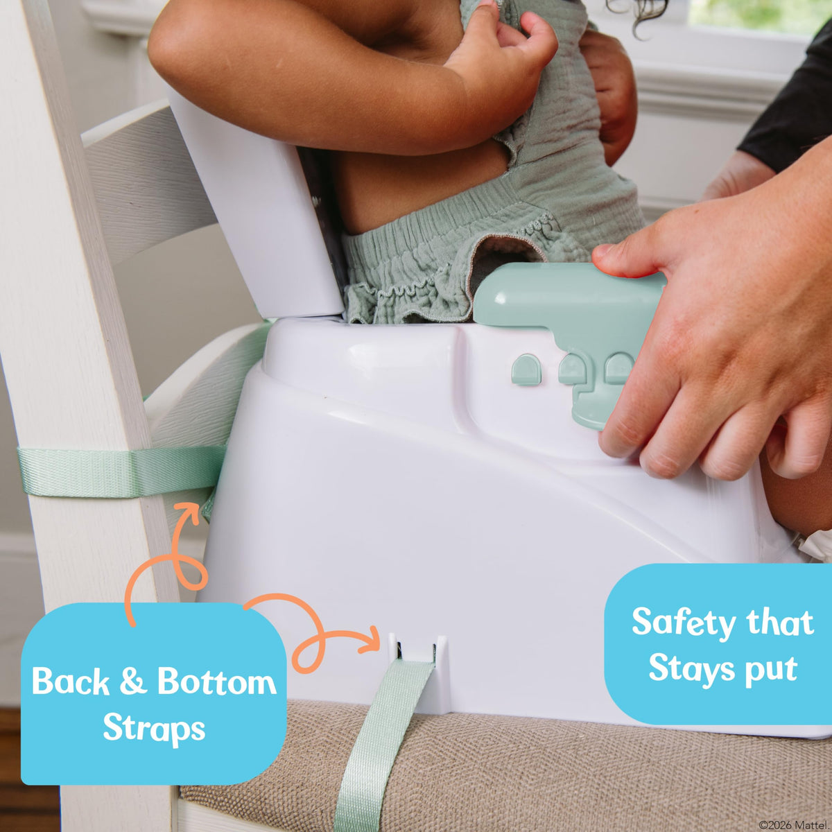 Adjustable Booster Seat with Safety Straps U27524