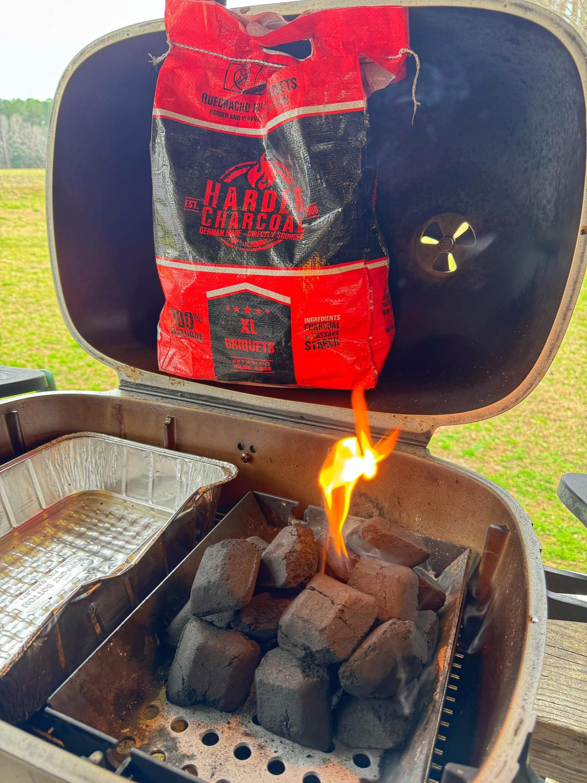 XL Quebracho Hardwood Briquets, Natural Wood Charcoal with Cassava Starch (10 LB) G5024