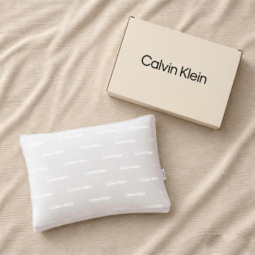 Queen Size Set of 2 Medium Soft Pillows U902709